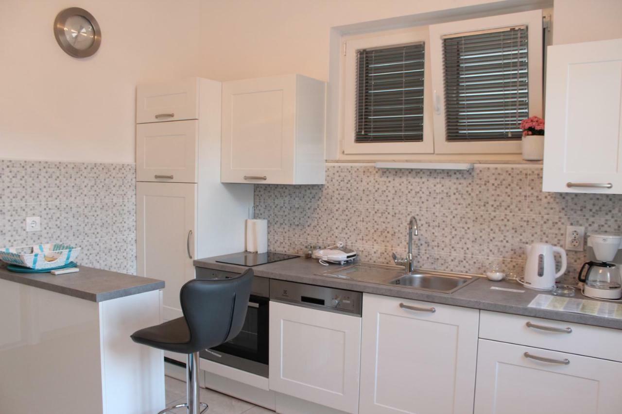 Apartment Emma Kaštela Eksteriør billede